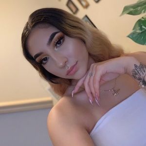 Meet your Posher, Alicia